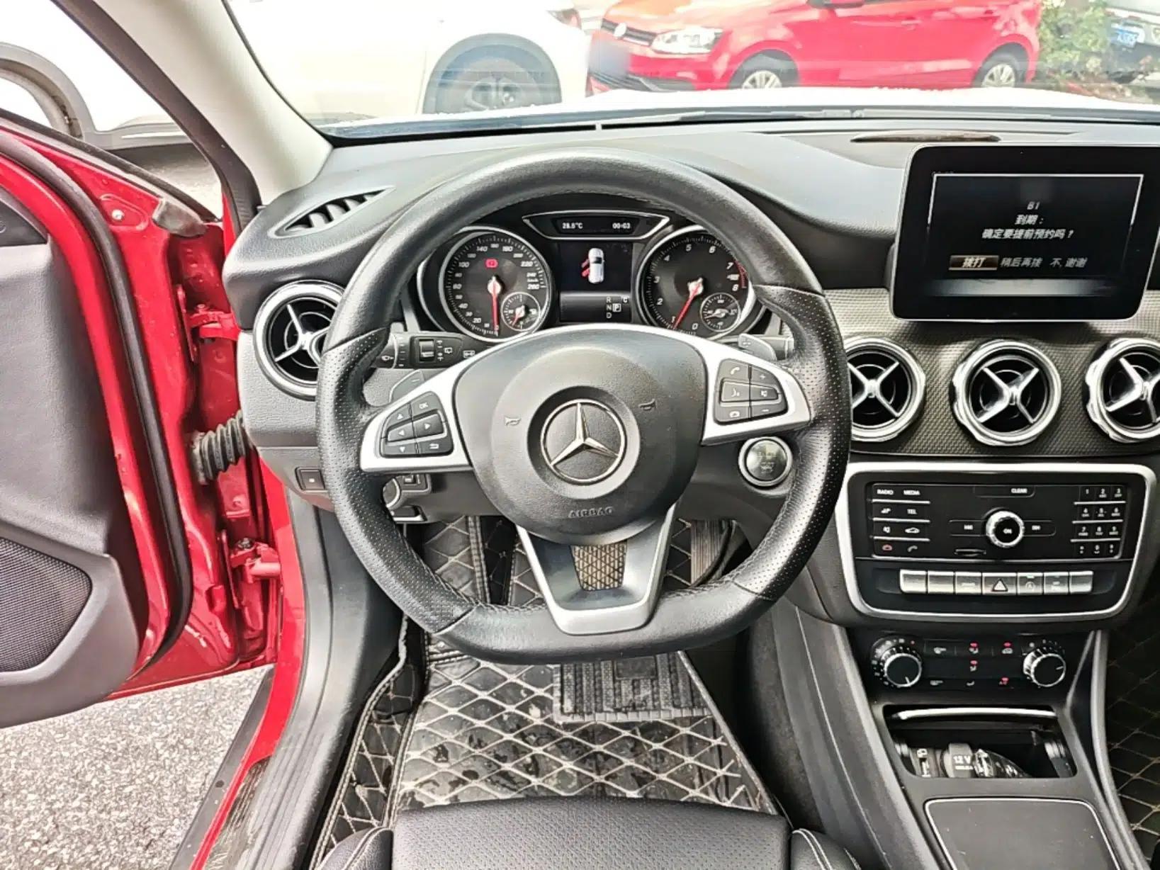Mercedes-Benz GLA 2019 GLA 200 Dynamic Edition — миниатюра 13
