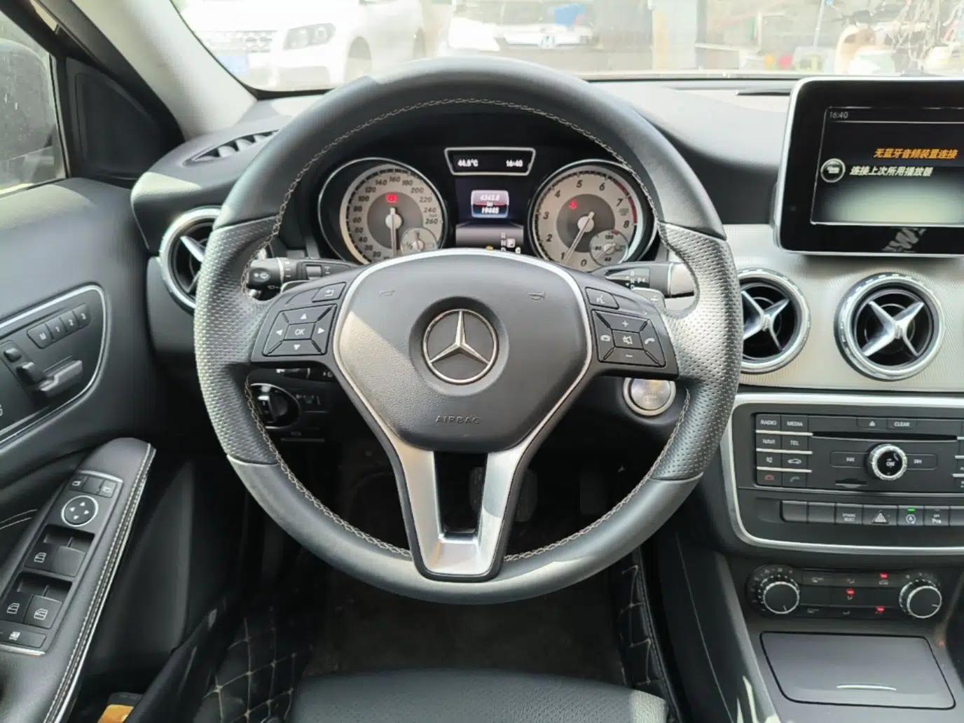Mercedes-Benz GLA 2016 GLA 200 Sport Edition — миниатюра 13