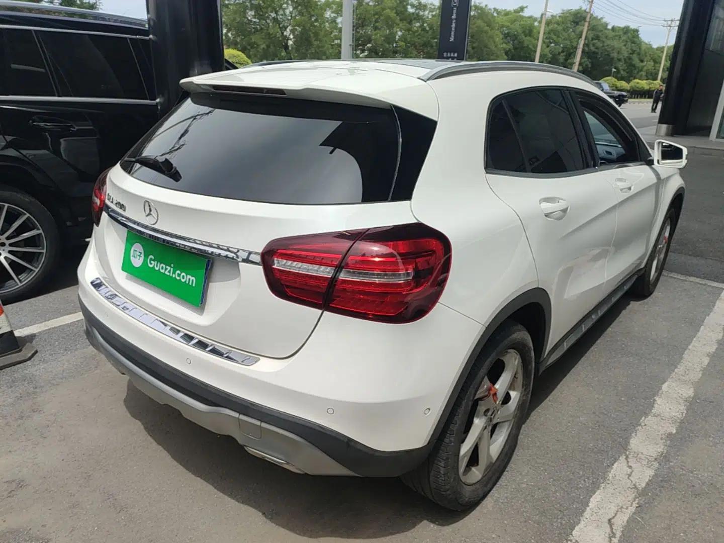 Mercedes-Benz GLA 2018 GLA 200 Sport Edition — миниатюра 6
