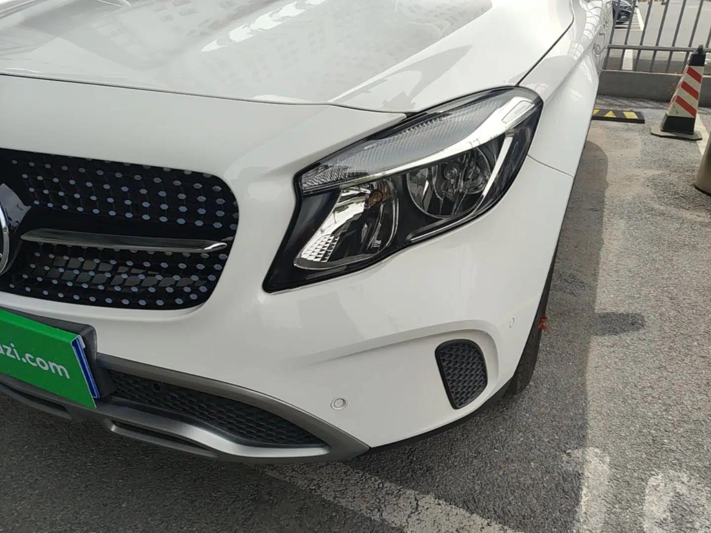 Mercedes-Benz GLA 2018 GLA 200 Sport Edition — миниатюра 8