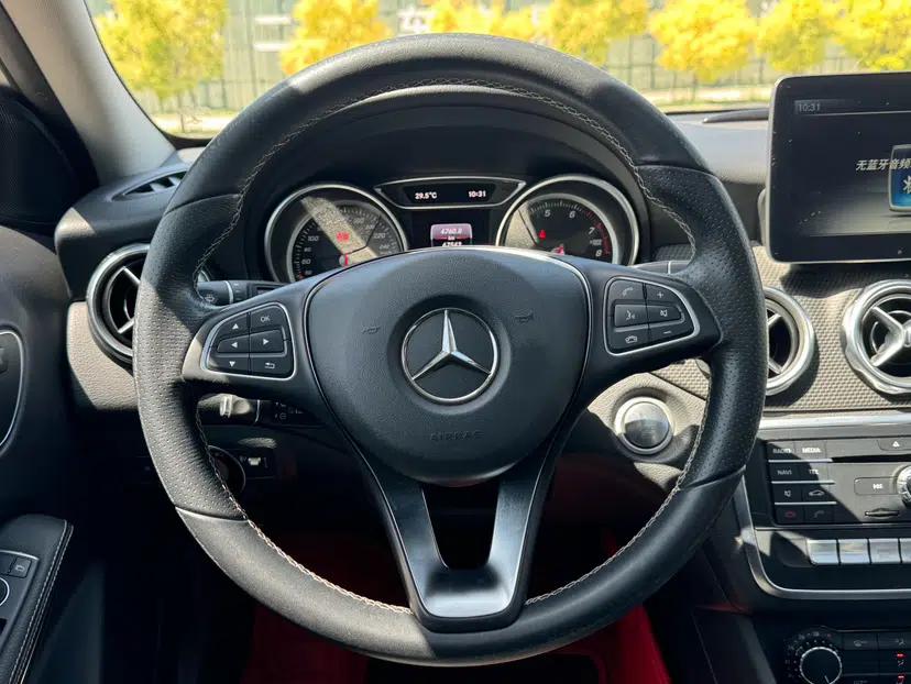 Mercedes-Benz GLA 2017 GLA 200 Sport Edition — миниатюра 14