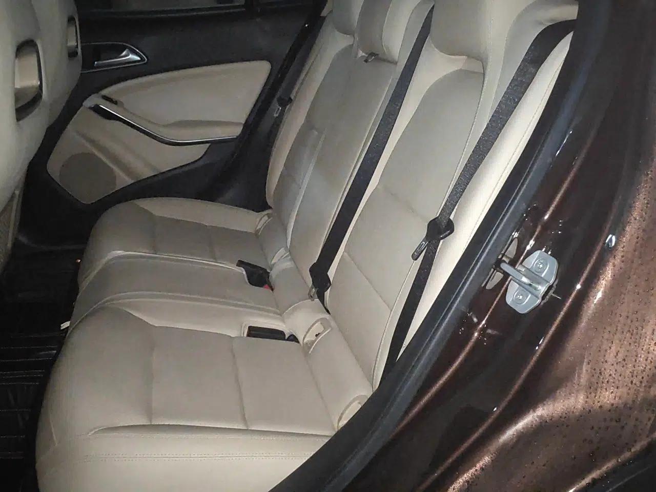 Mercedes-Benz GLA 2016 GLA 200 Fashion Model — миниатюра 17