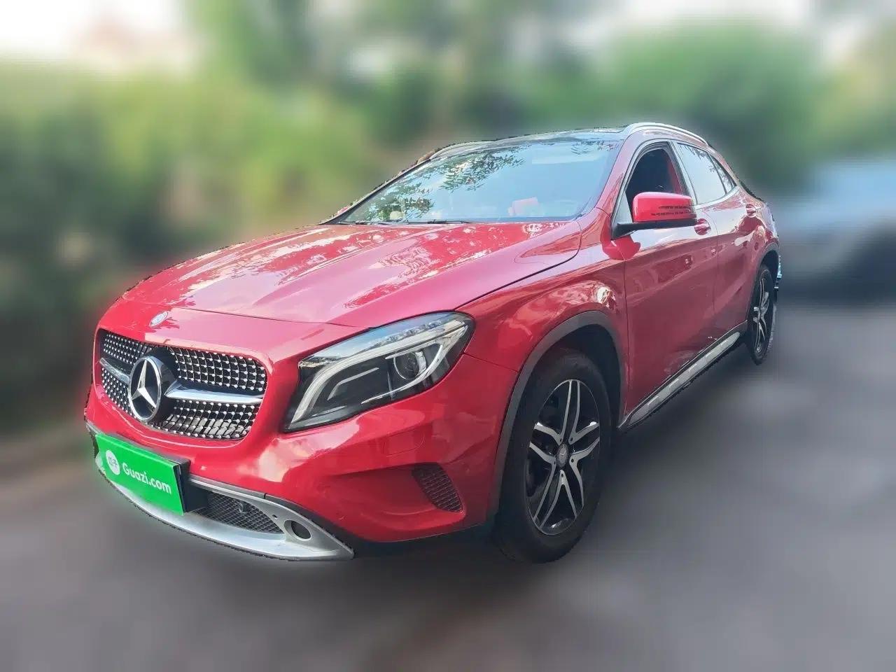 Mercedes-Benz GLA 2016 GLA 200 Fashion Model — миниатюра 1