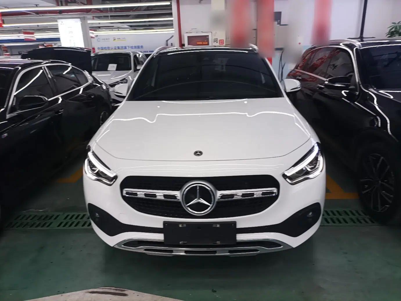Mercedes-Benz GLA 2022 Facelifted GLA 200 — миниатюра 2