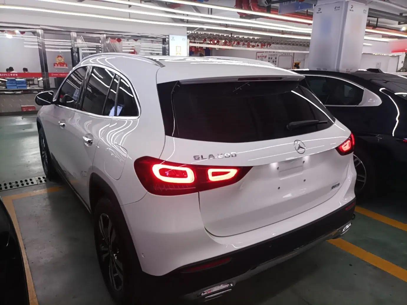 Mercedes-Benz GLA 2022 Facelifted GLA 200 — миниатюра 13