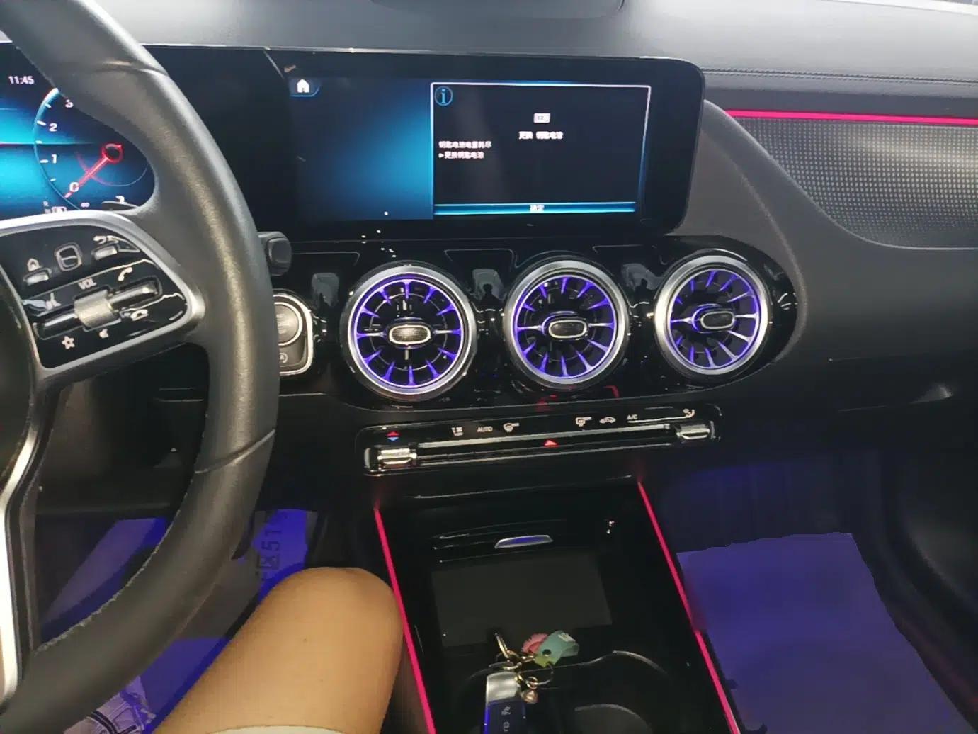 Mercedes-Benz GLA 2022 Facelifted GLA 200 — миниатюра 22