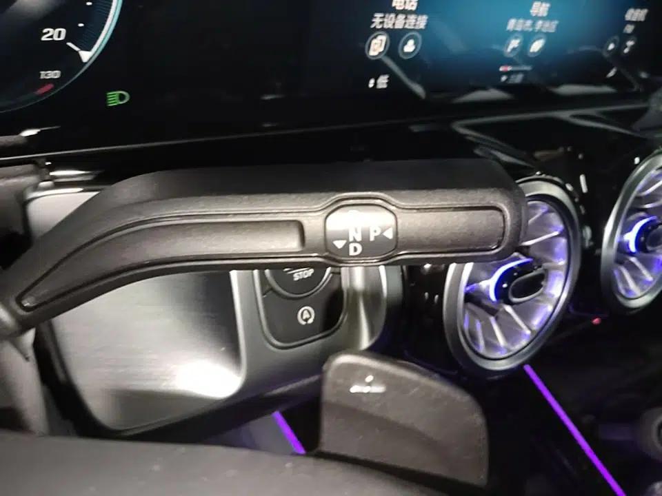 Mercedes-Benz GLB 2021 GLB 200 Fashion Model — миниатюра 21