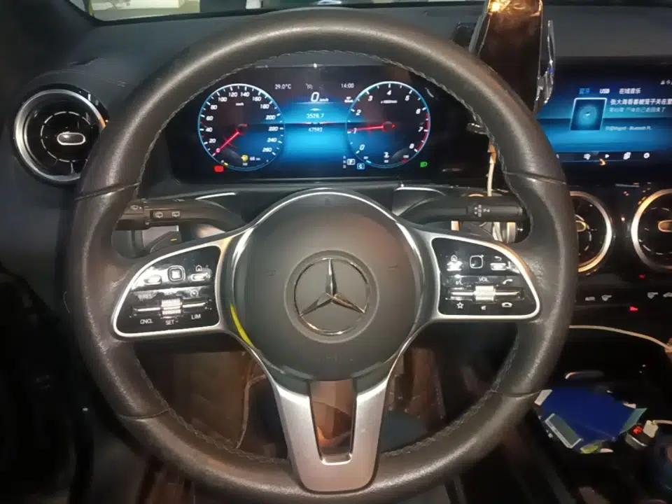 Mercedes-Benz GLB 2023 GLB 200 Dynamic Edition — миниатюра 13