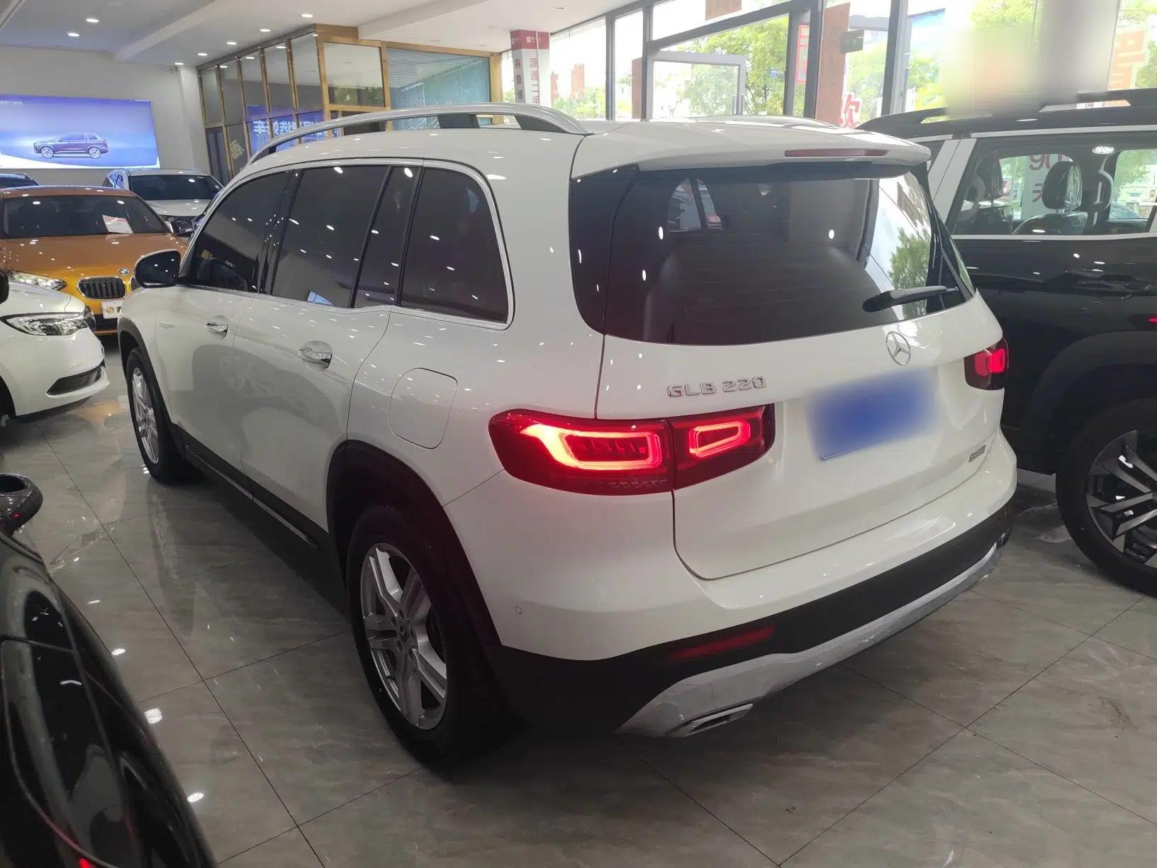 Mercedes-Benz GLB 2023 GLB 200 Dynamic Edition — миниатюра 5