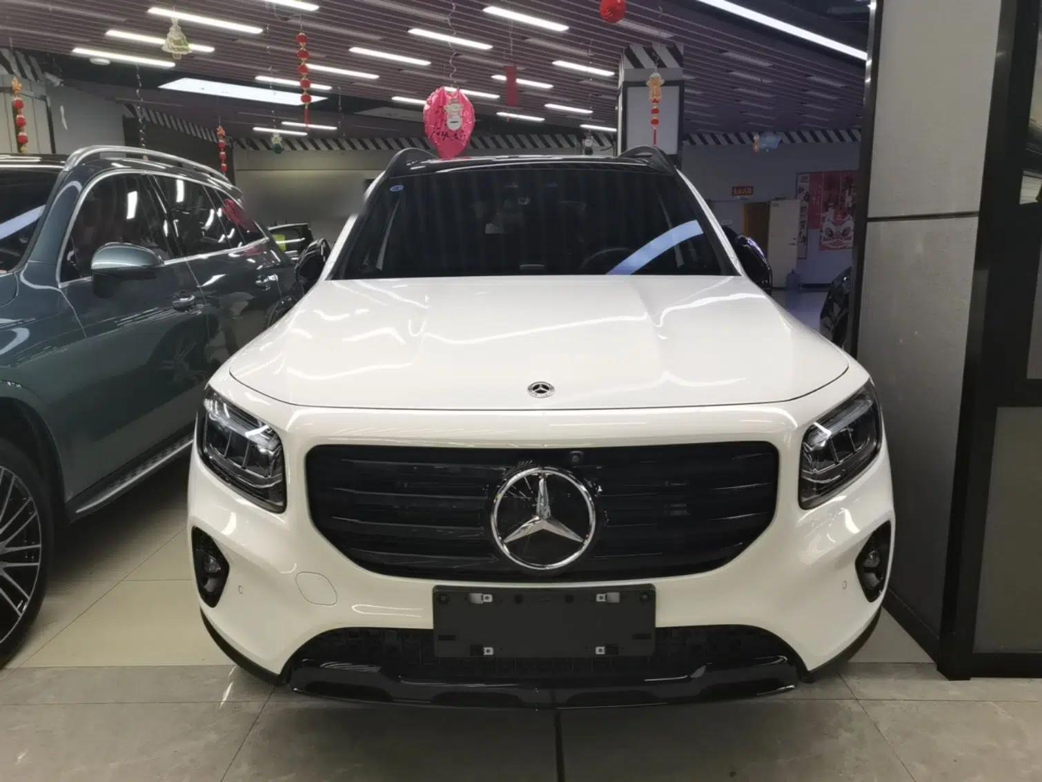 Mercedes-Benz GLB 2024 GLB 220 4MATIC — миниатюра 2