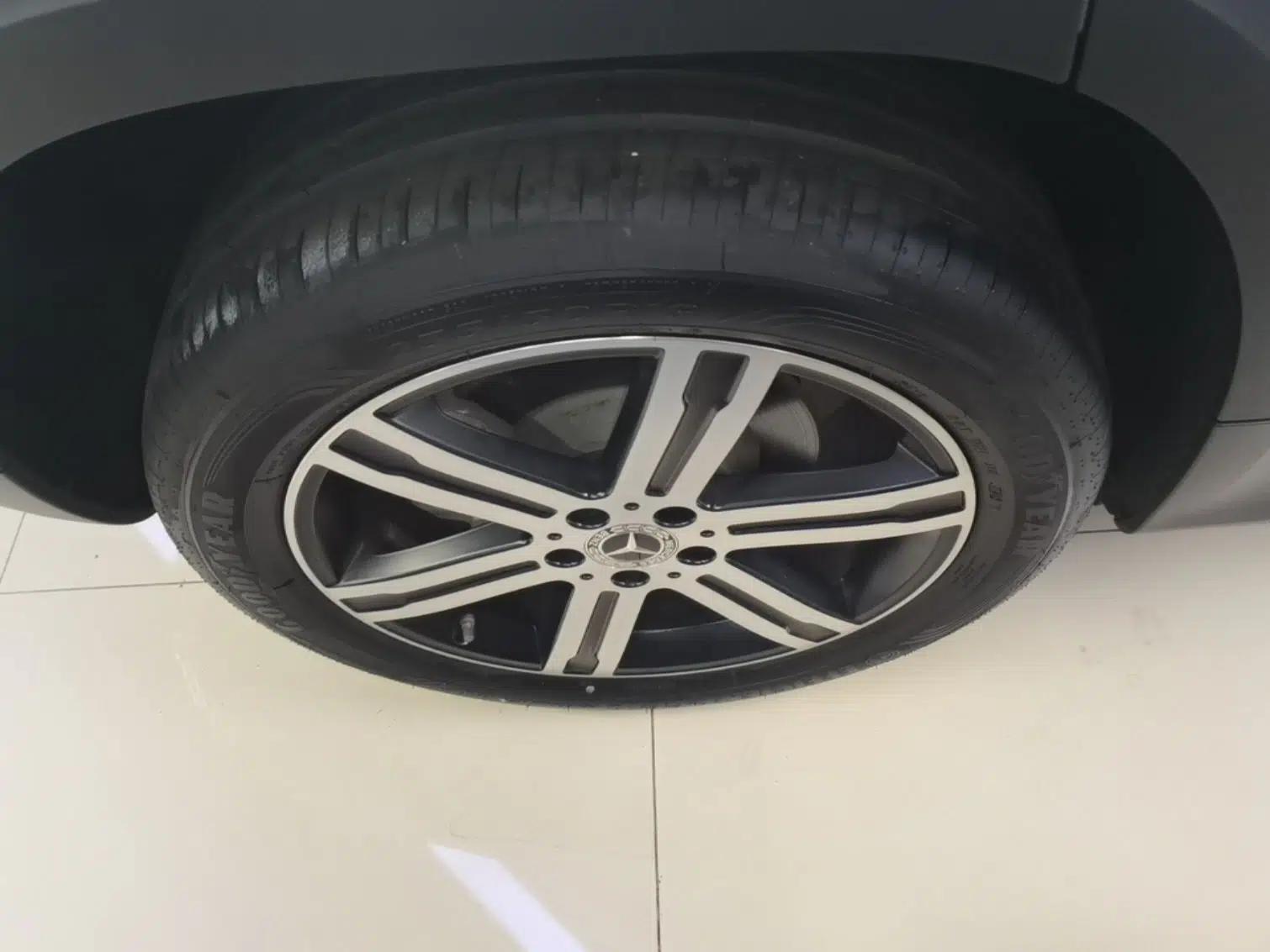 Mercedes-Benz GLB 2024 GLB 220 4MATIC — миниатюра 11