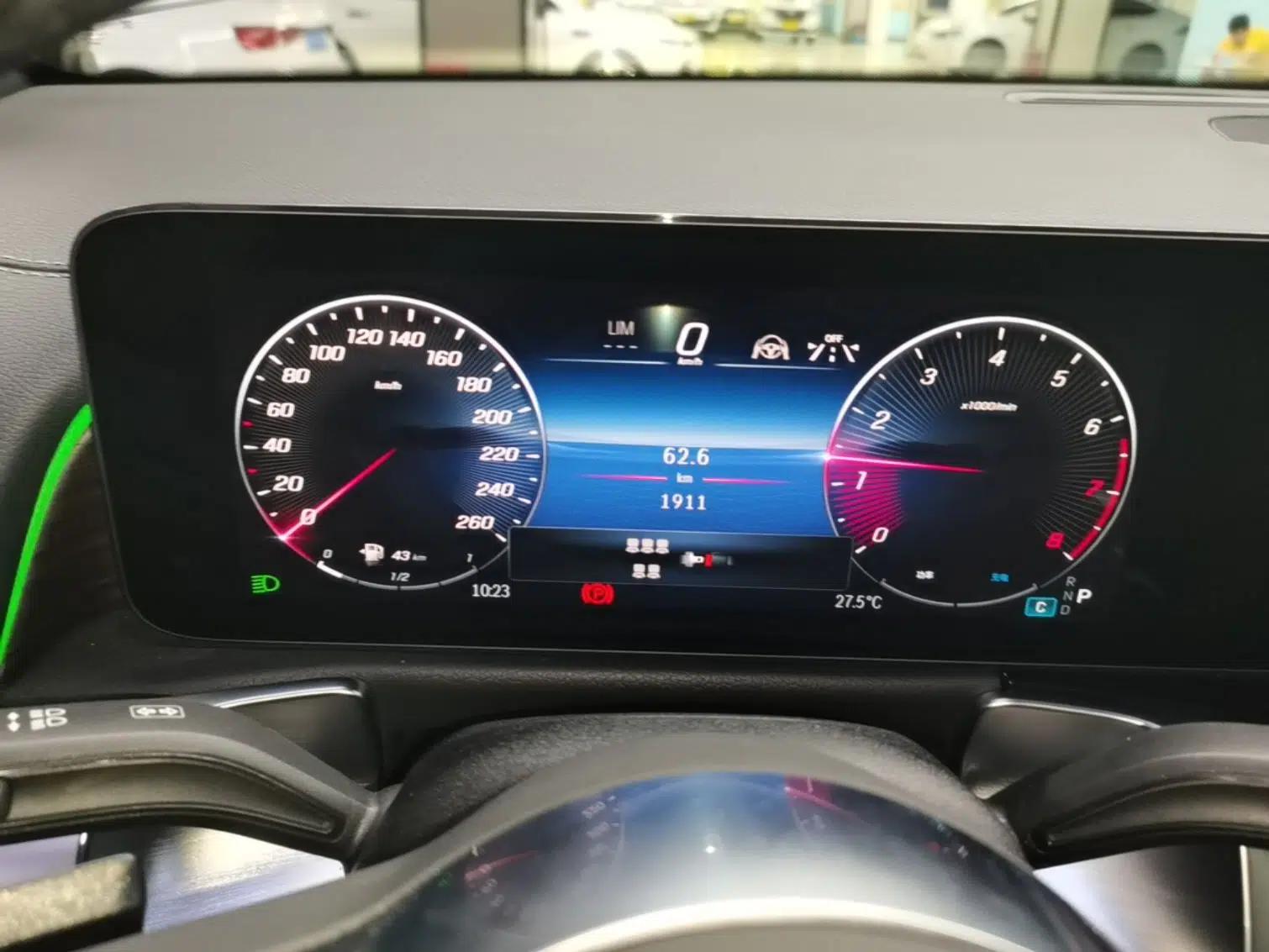 Mercedes-Benz GLB 2024 GLB 220 4MATIC — миниатюра 14