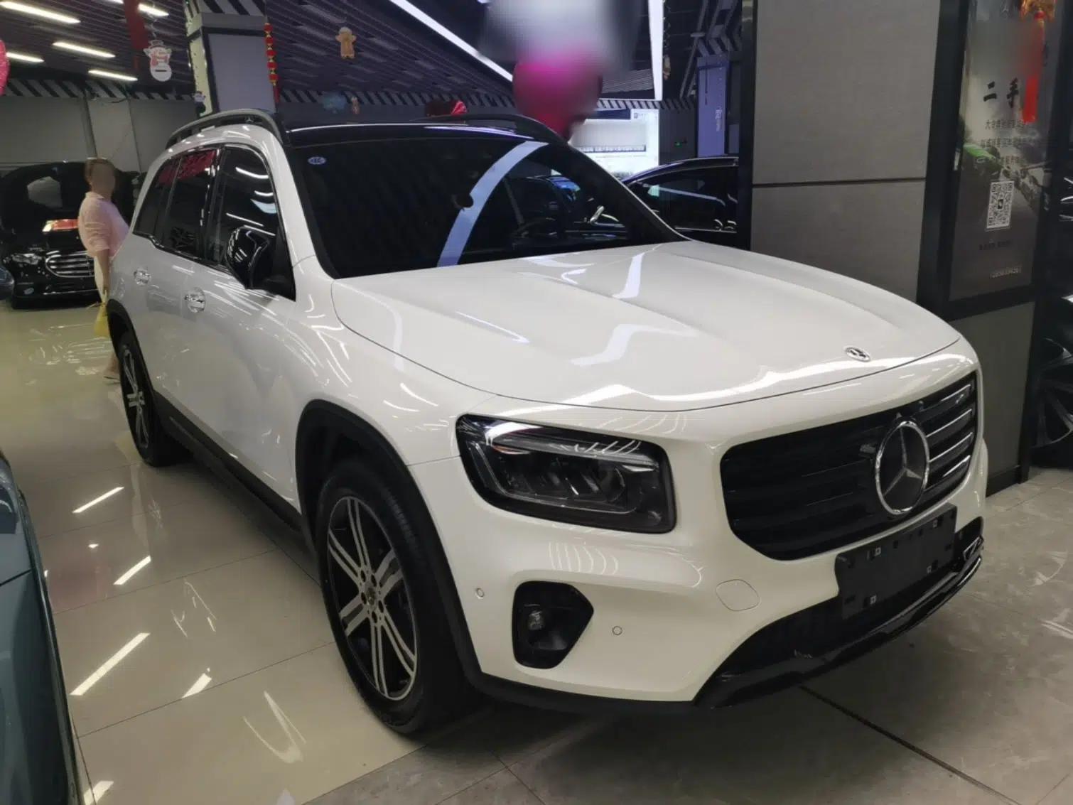Mercedes-Benz GLB 2024 GLB 220 4MATIC — миниатюра 3