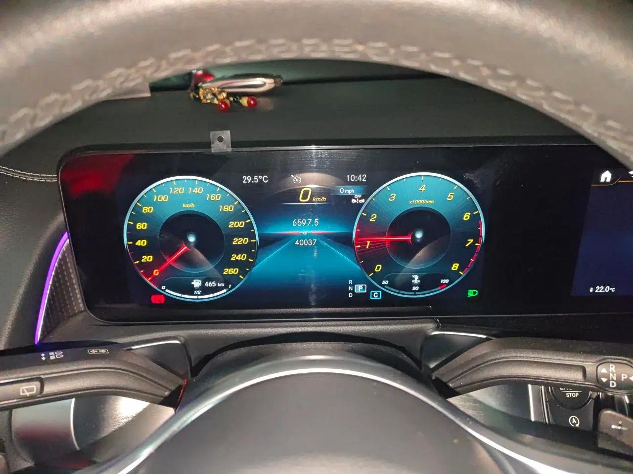 Mercedes-Benz GLB 2023 GLB 220 Fashion Model — миниатюра 11