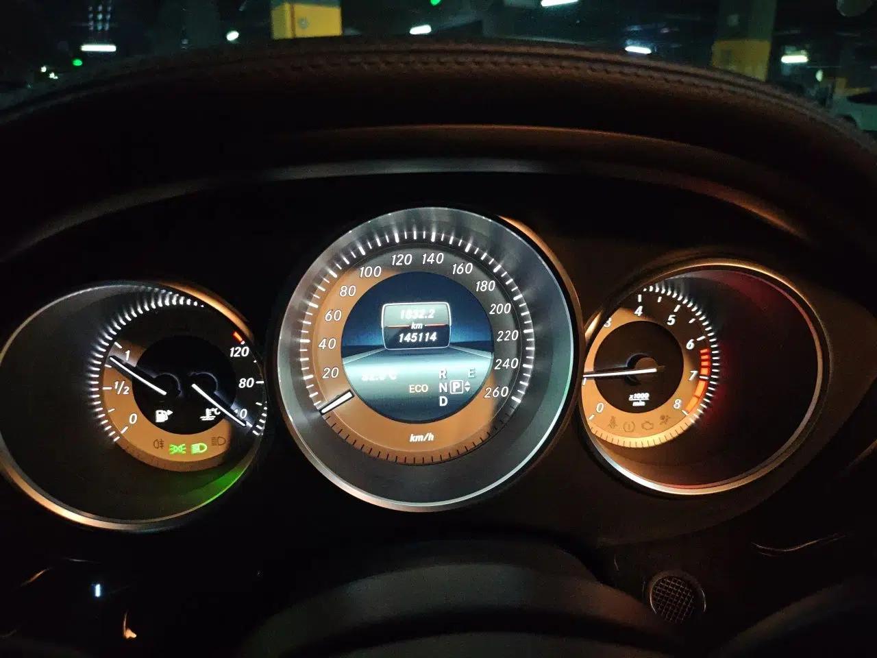 Mercedes-Benz CLS 2012 CLS 300 CGI — миниатюра 12