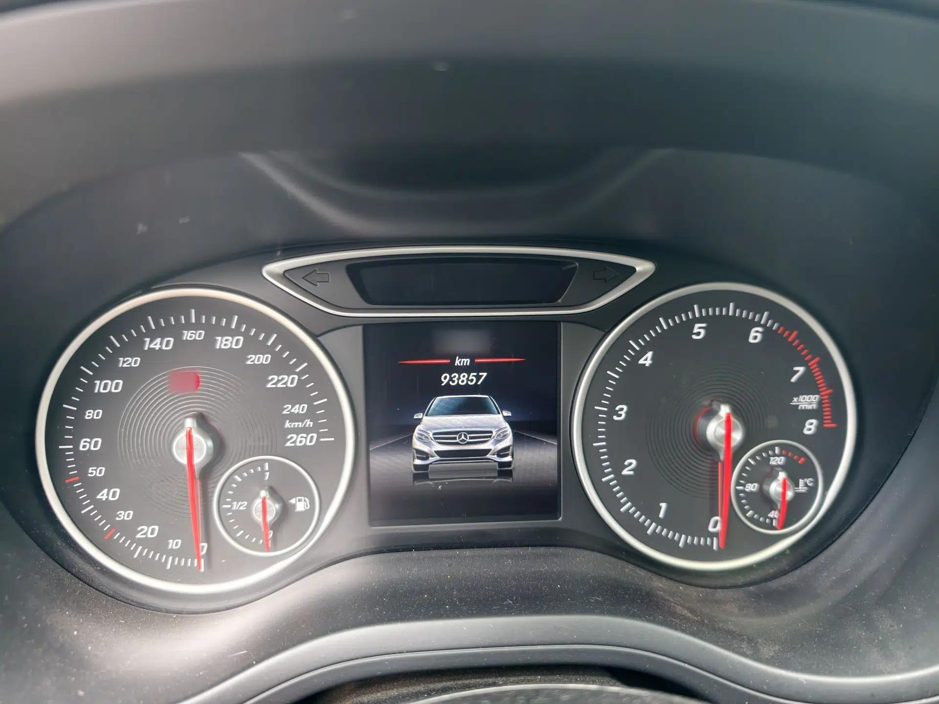 Mercedes-Benz B-Class 2017 B 200 Fashion Model — миниатюра 20