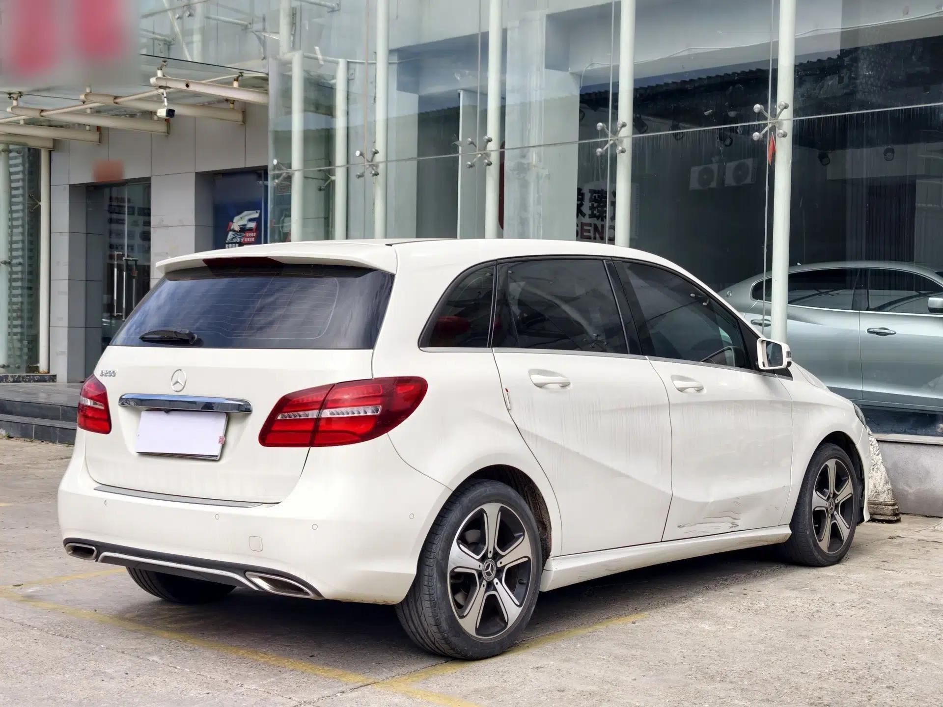 Mercedes-Benz B-Class 2017 B 200 Fashion Model — миниатюра 4