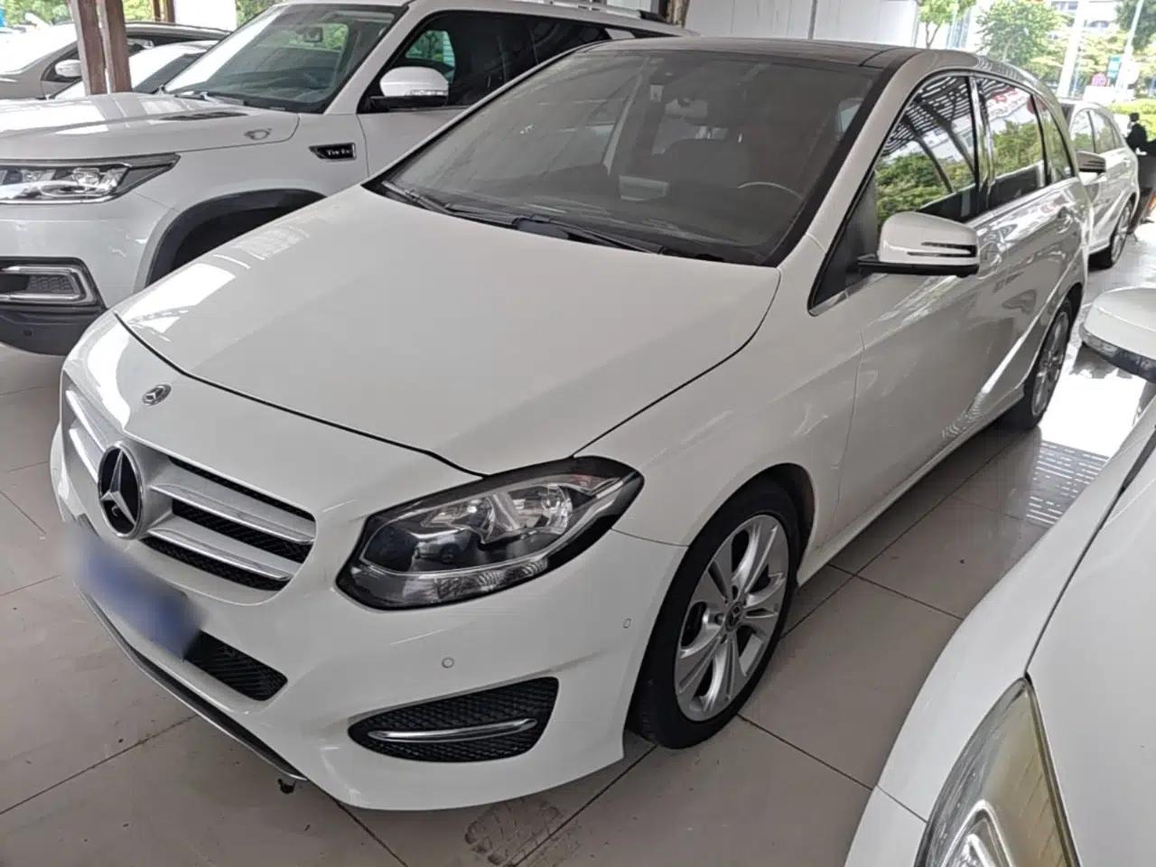 Mercedes-Benz B-Class 2018 B 200 Sport Edition — миниатюра 1