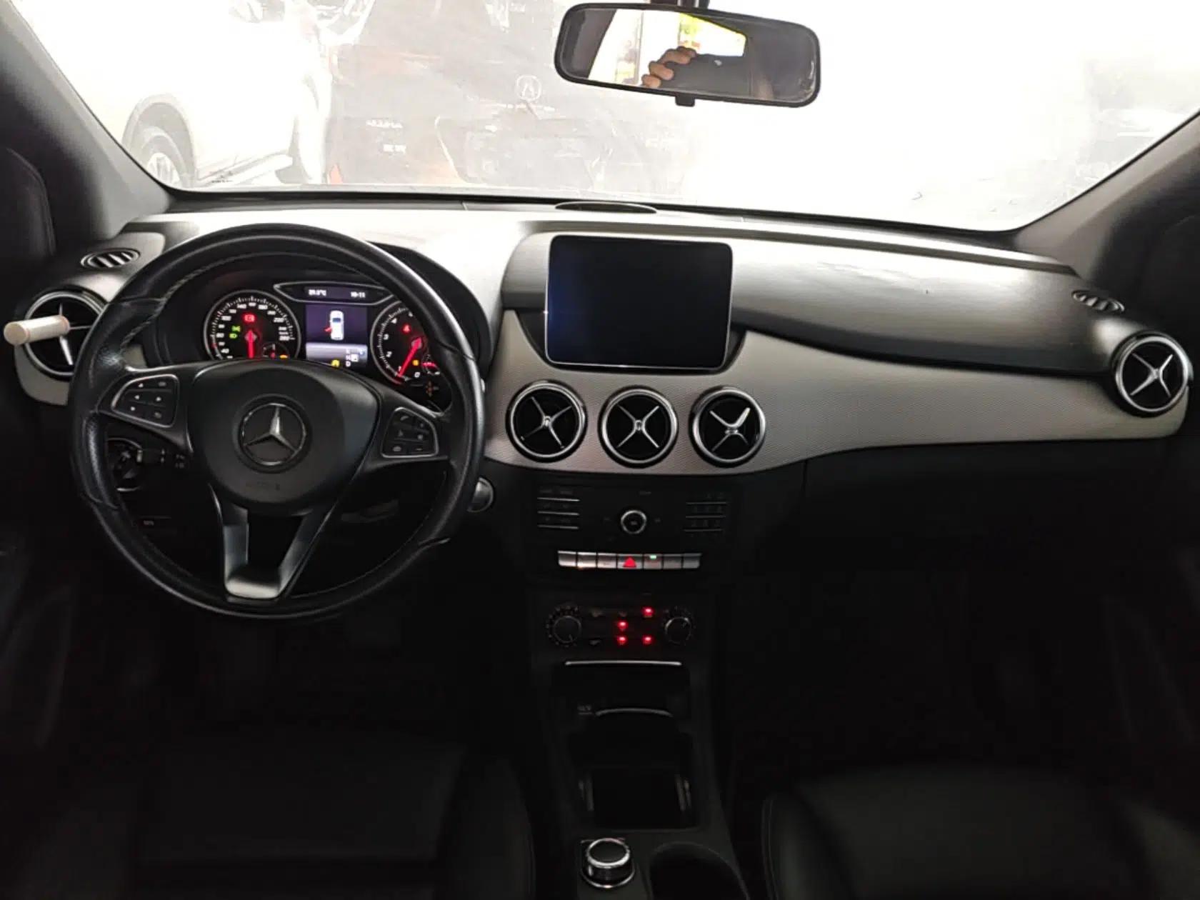 Mercedes-Benz B-Class 2018 B 200 Sport Edition — миниатюра 12
