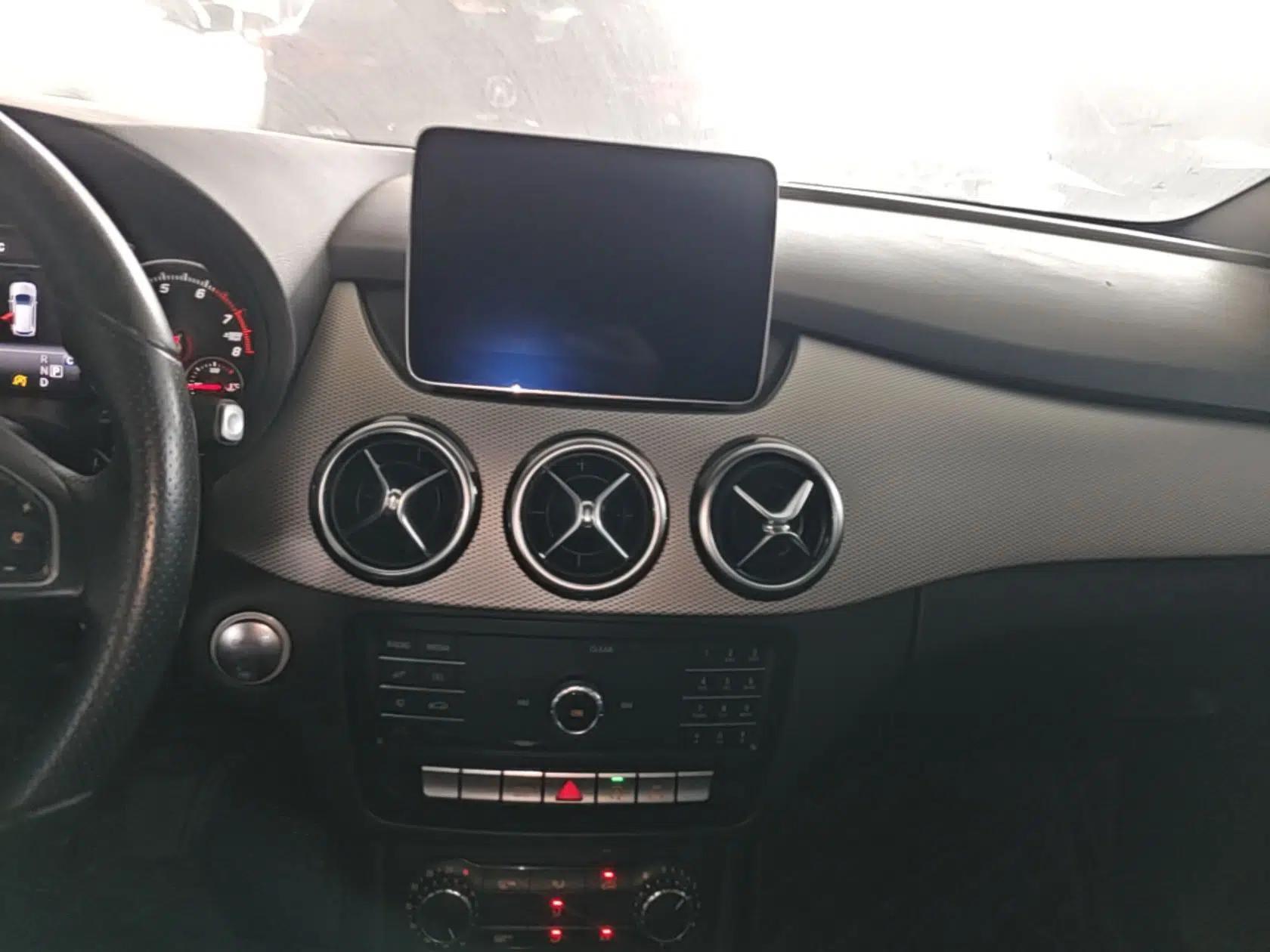 Mercedes-Benz B-Class 2018 B 200 Sport Edition — миниатюра 15