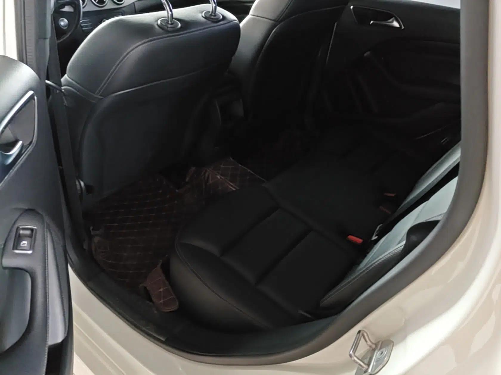 Mercedes-Benz B-Class 2018 B 200 Sport Edition — миниатюра 20