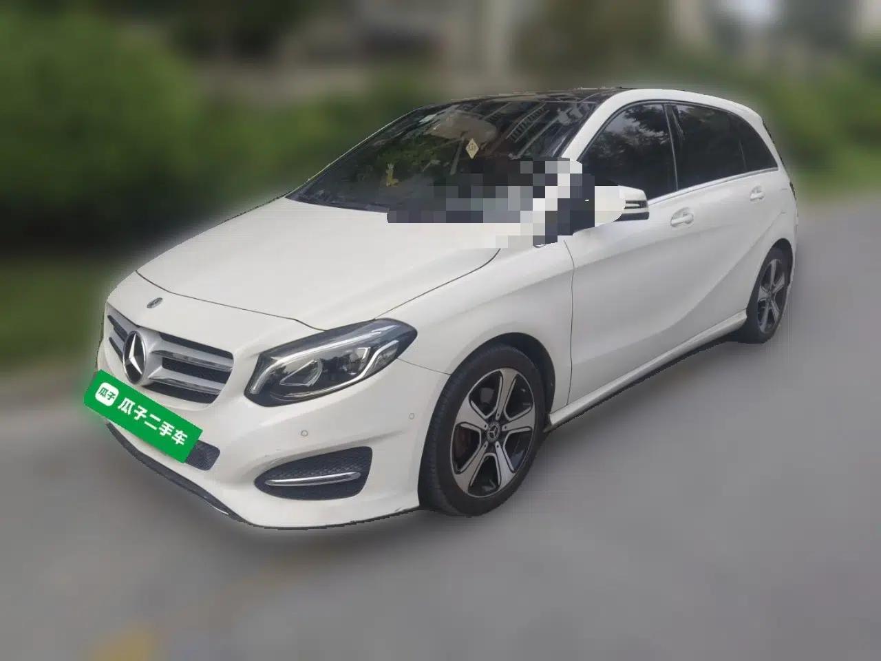 Mercedes-Benz B-Class 2019 B 200 Fashion Model — миниатюра 1