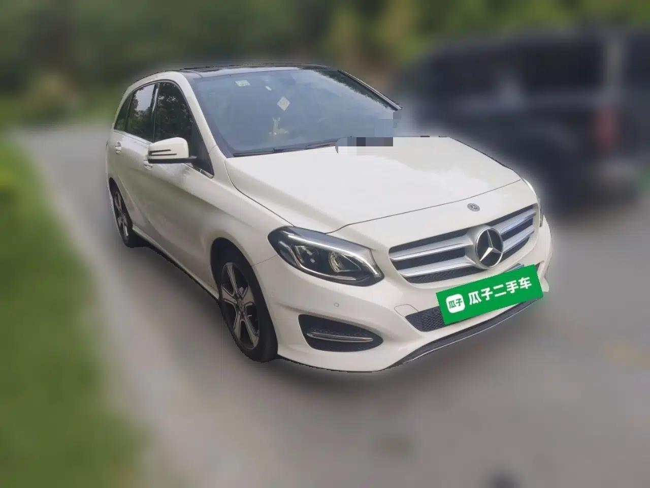 Mercedes-Benz B-Class 2019 B 200 Fashion Model — миниатюра 3