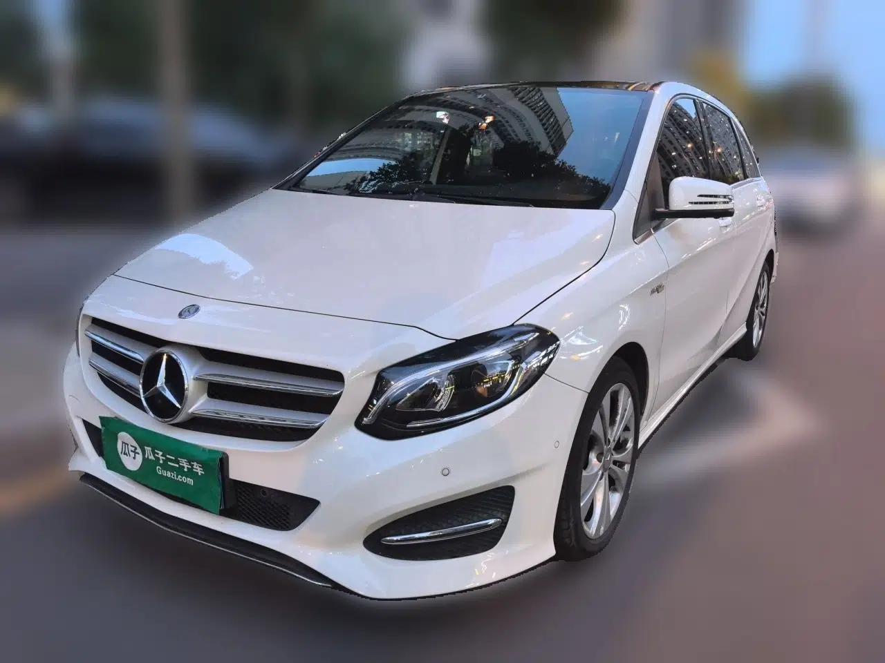 Mercedes-Benz B-Class 2015 B 200 Fashion Model — миниатюра 1