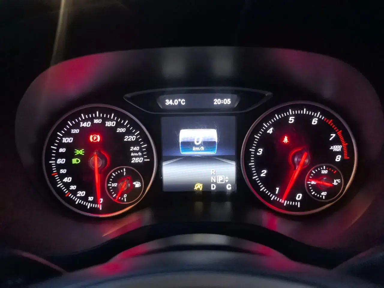 Mercedes-Benz B-Class 2015 B 200 Fashion Model — миниатюра 11