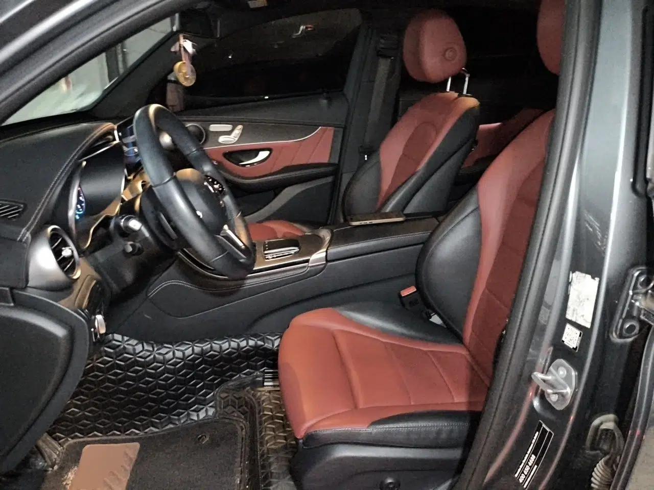 Mercedes-Benz GLC Coupe 2020 GLC 300 4MATIC Coupe SUV — миниатюра 15