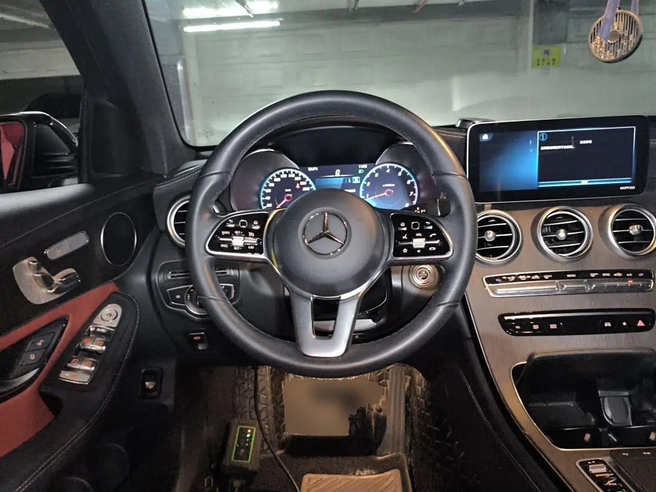Mercedes-Benz GLC Coupe 2020 GLC 300 4MATIC Coupe SUV — миниатюра 10