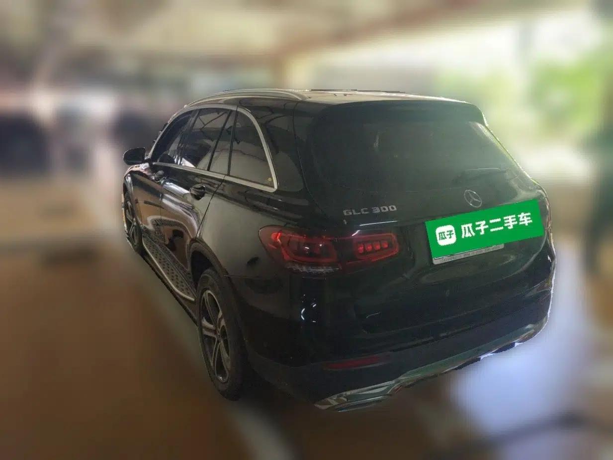 Mercedes-Benz GLC Coupe Mercedes-Benz GLC 300, 2.0-liter engine, 190 hp, automatic transmission, 5 seats, registered on May 22, 2023. — миниатюра 4