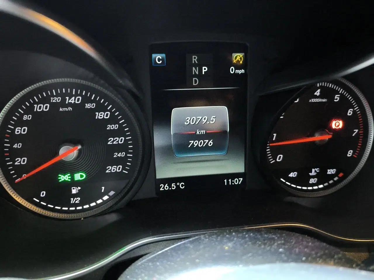 Mercedes-Benz GLC Coupe 2018 GLC 200 4MATIC Coupe SUV — миниатюра 12