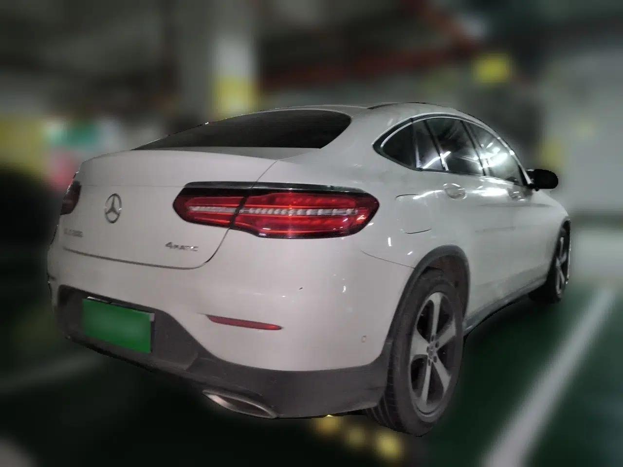 Mercedes-Benz GLC Coupe 2018 GLC 200 4MATIC Coupe SUV — миниатюра 6