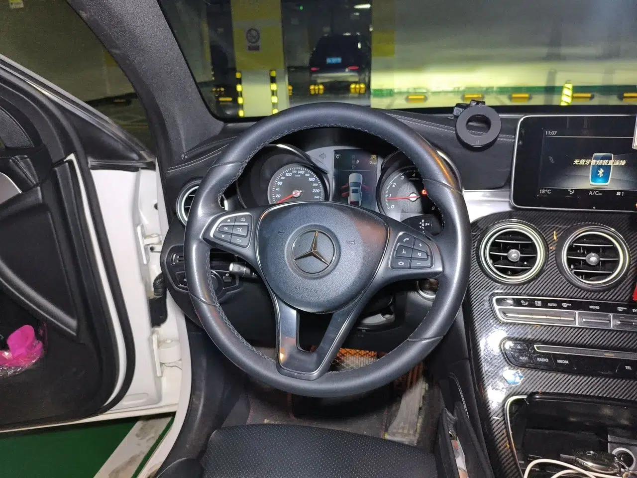 Mercedes-Benz GLC Coupe 2018 GLC 200 4MATIC Coupe SUV — миниатюра 10