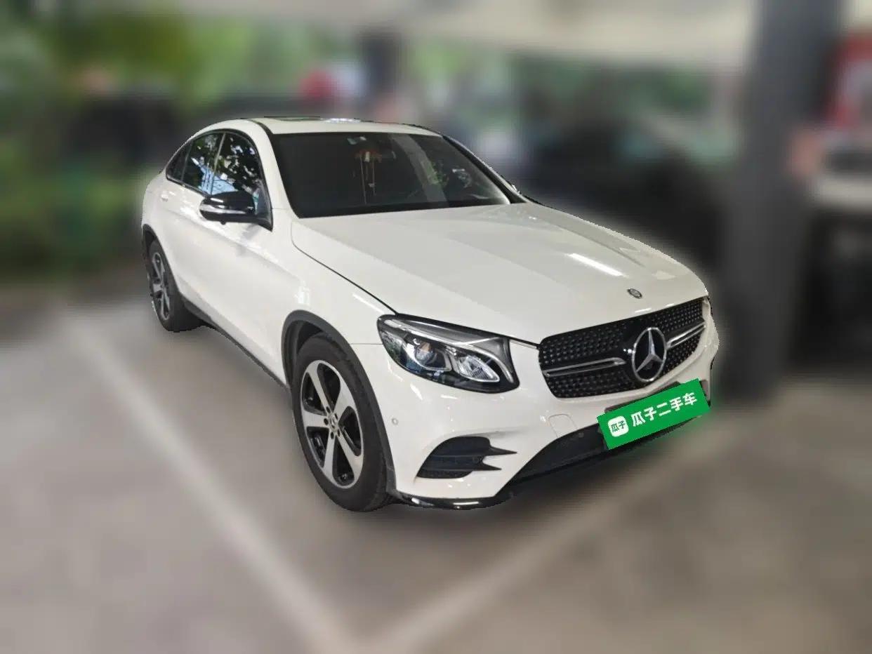 Mercedes-Benz GLC Coupe 2017 GLC 200 4MATIC Coupe SUV — миниатюра 3