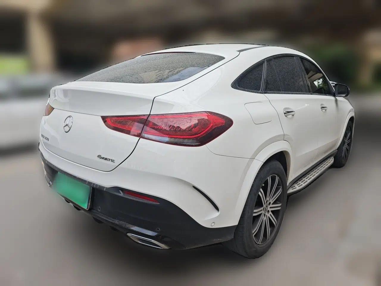 Mercedes-Benz GLE Coupe 2020 GLE 350 4MATIC Coupe SUV Luxury Model — миниатюра 6