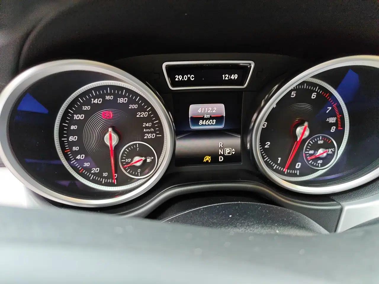 Mercedes-Benz GLE Coupe 2015 GLE 320 4MATIC Coupe SUV — миниатюра 12