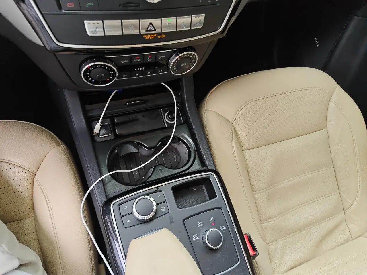 Mercedes-Benz GLE Coupe 2015 GLE 320 4MATIC Coupe SUV — миниатюра 14