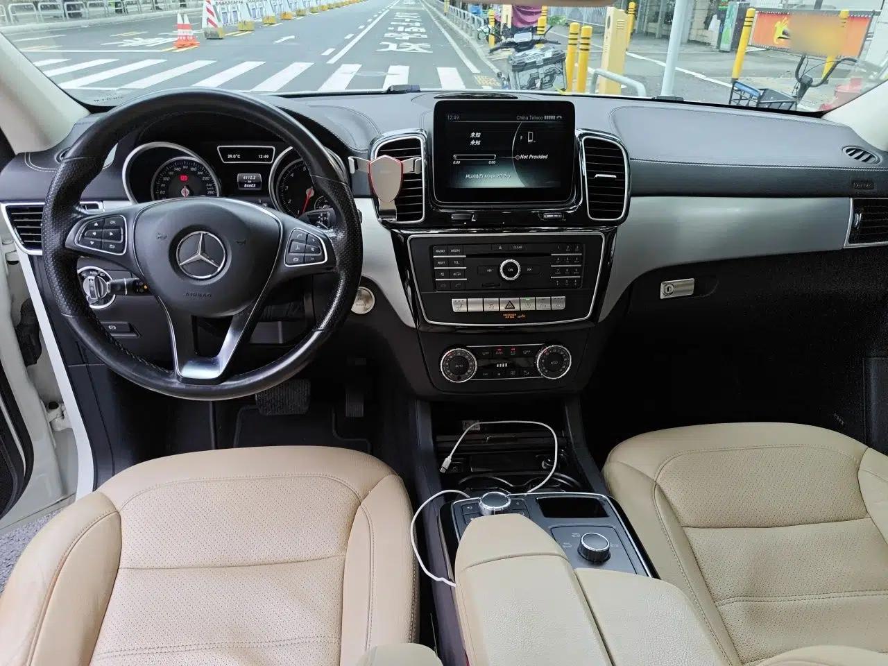 Mercedes-Benz GLE Coupe 2015 GLE 320 4MATIC Coupe SUV — миниатюра 9