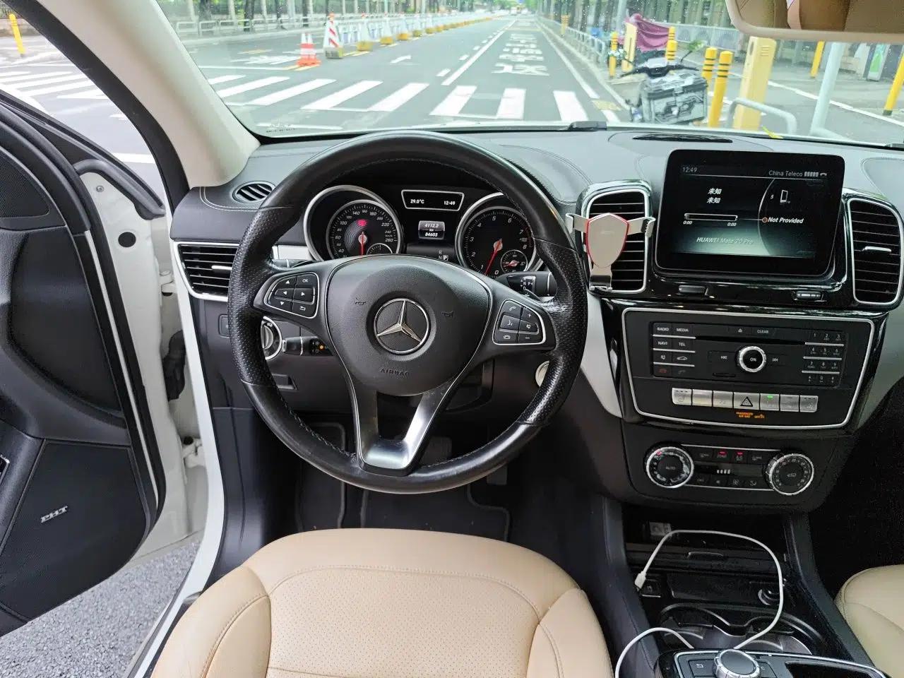 Mercedes-Benz GLE Coupe 2015 GLE 320 4MATIC Coupe SUV — миниатюра 10