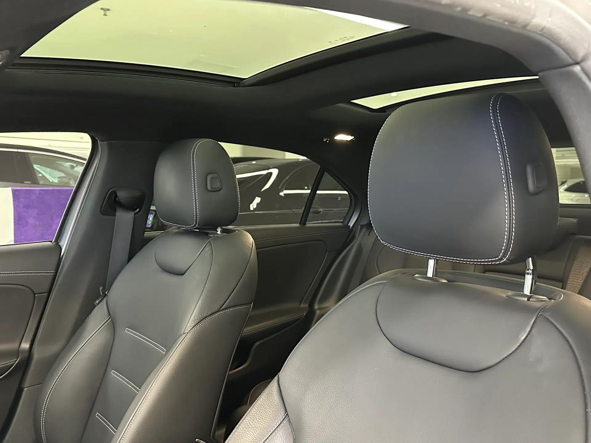 Mercedes-Benz A AMG 2024 Facelift AMG A 35 L 4MATIC — миниатюра 40