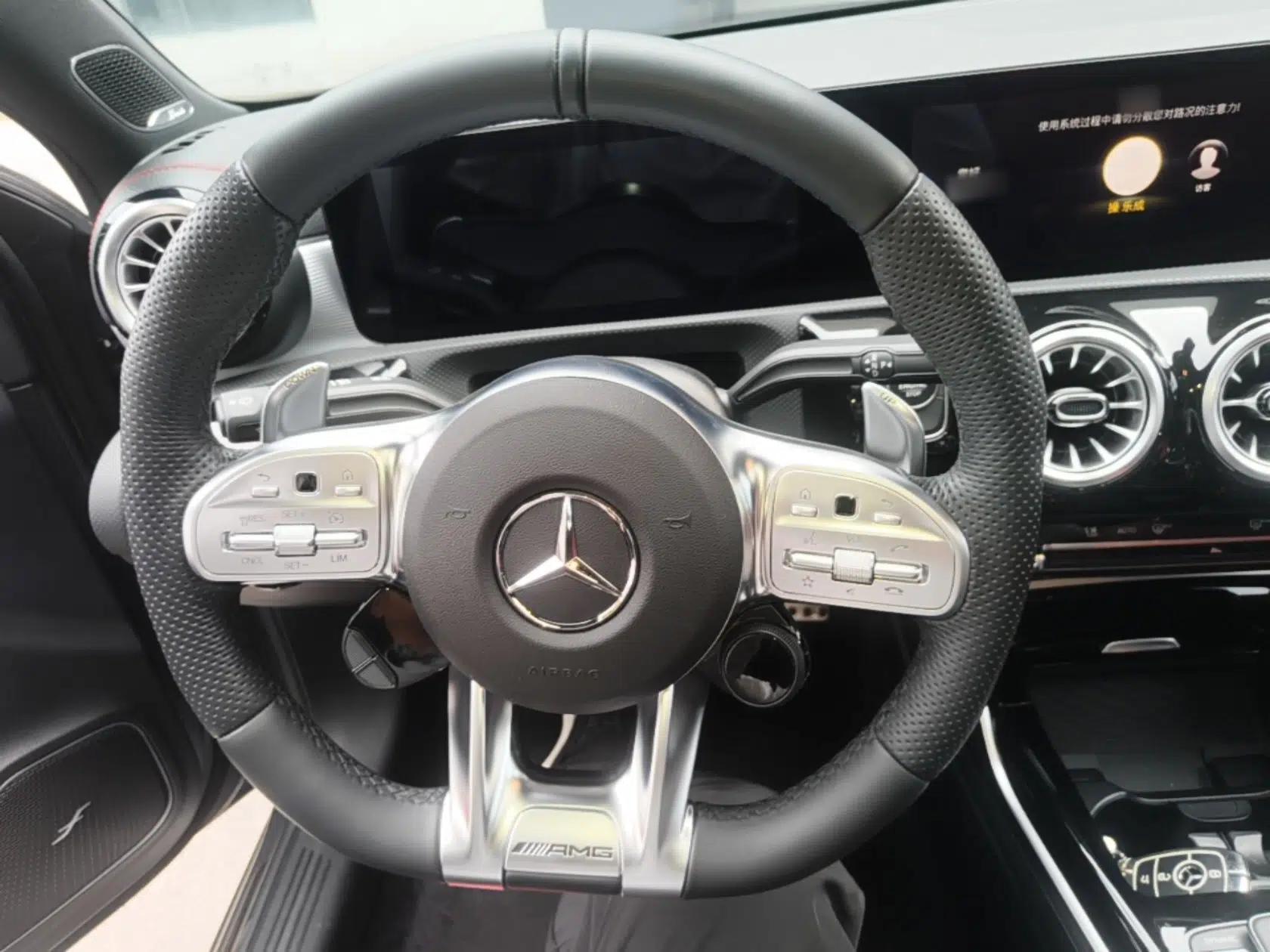 Mercedes-Benz A AMG 2022 AMG A 35 L 4MATIC — миниатюра 13