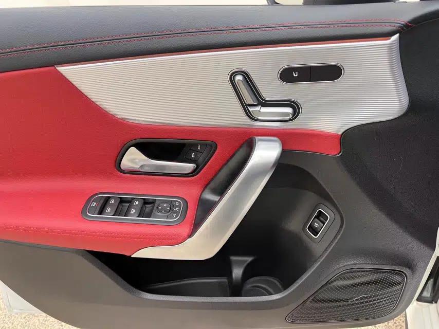 Mercedes-Benz A AMG 2019 AMG A 35 L 4MATIC — миниатюра 18
