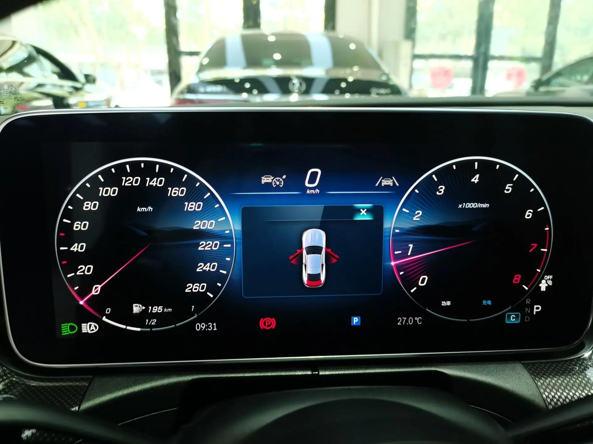 Mercedes-Benz CLE 2024 CLE 300 4MATIC Luxury Coupe — миниатюра 11