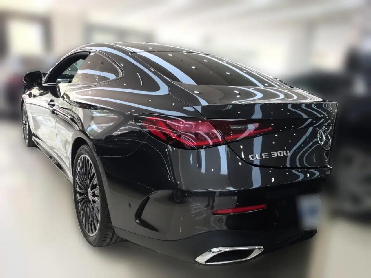 Mercedes-Benz CLE 2024 CLE 300 4MATIC Luxury Coupe — миниатюра 4