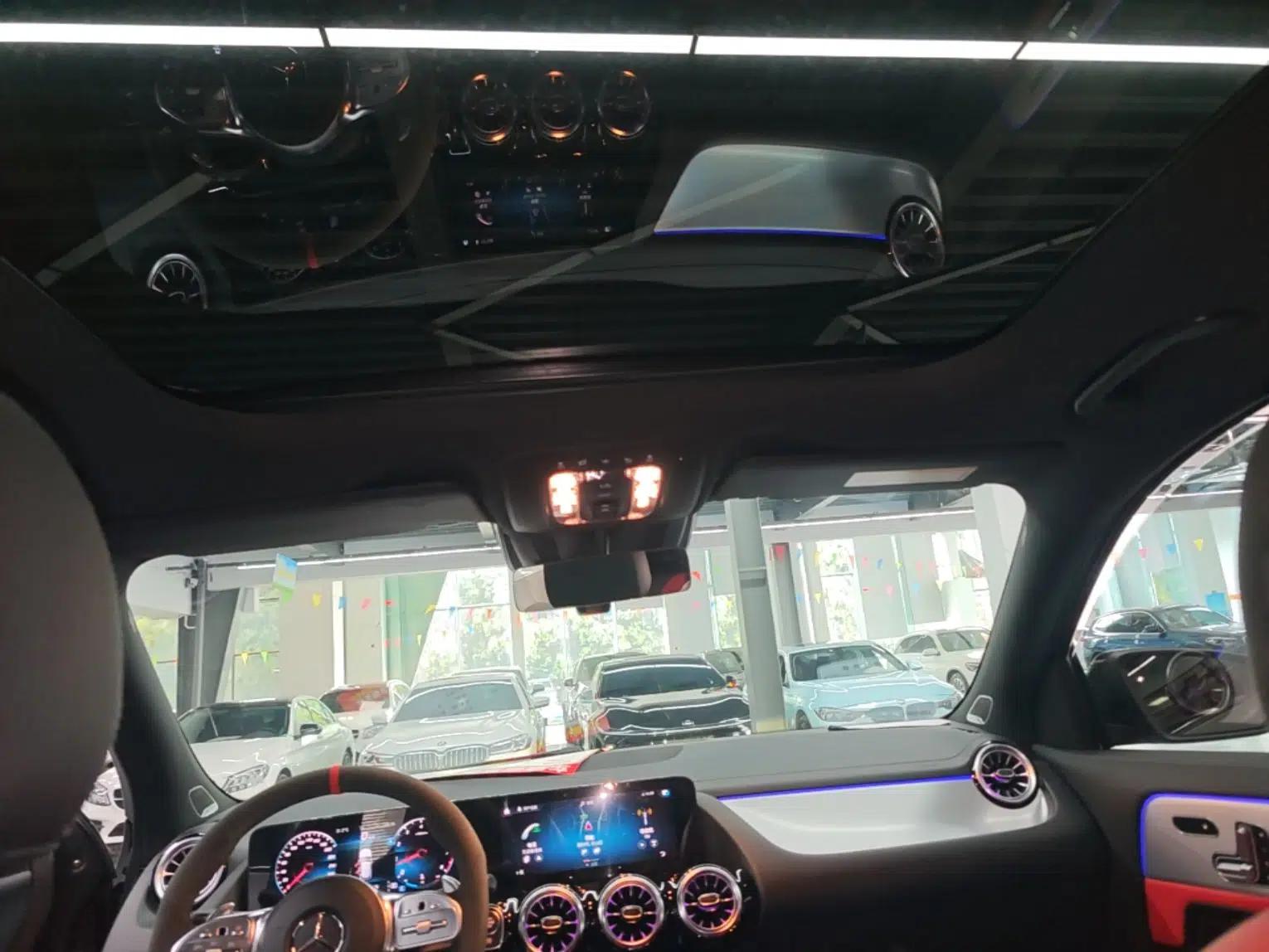 Mercedes-Benz GLA AMG 2021 AMG GLA 35 4MATIC — миниатюра 26