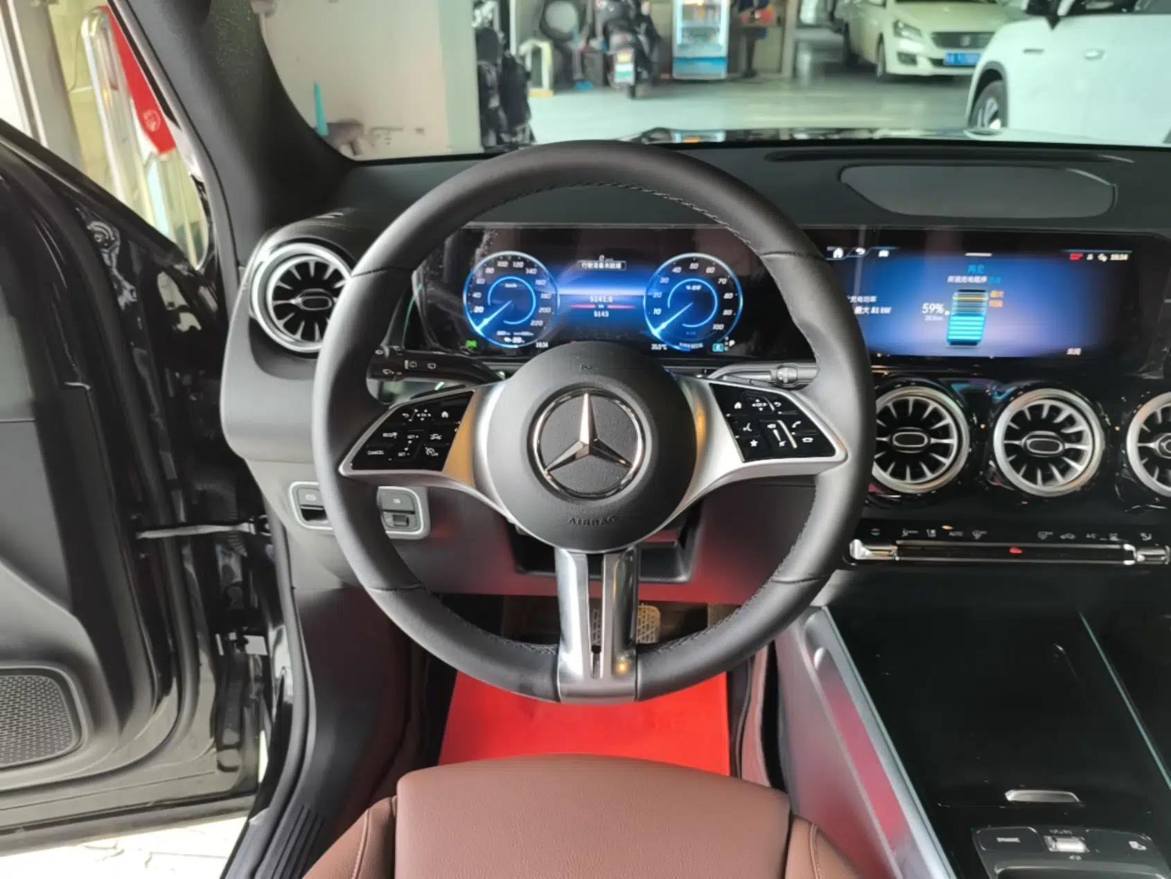 Mercedes-Benz EQB 2025 EQB 260 — миниатюра 13