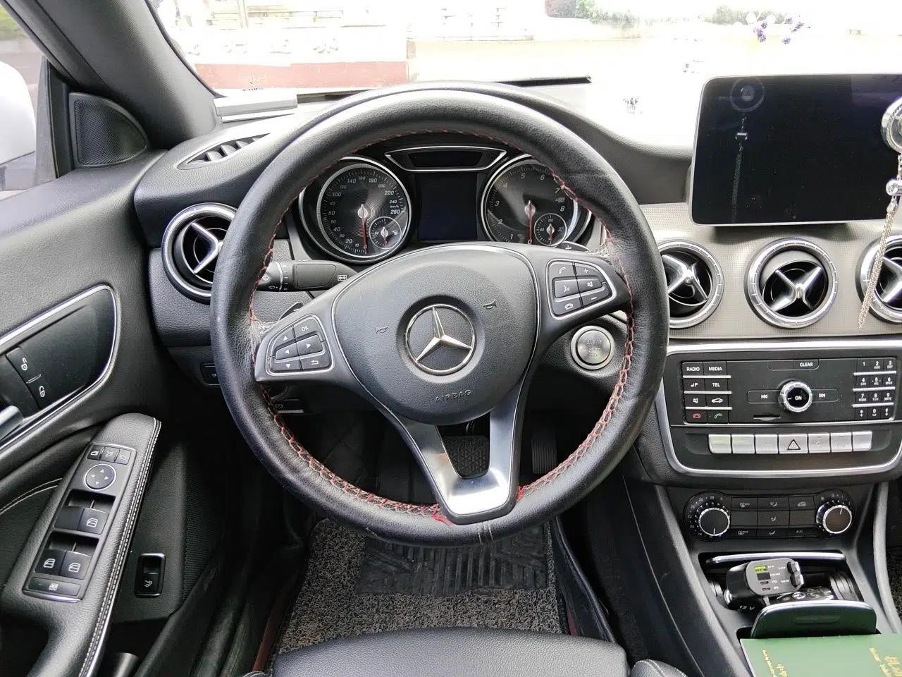 Mercedes-Benz CLA 2018 CLA 200 Sport Edition — миниатюра 10
