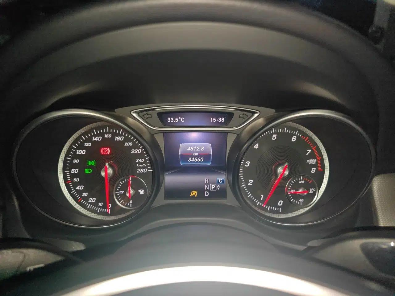 Mercedes-Benz CLA 2017 Refreshed CLA 200 Sport Edition — миниатюра 11